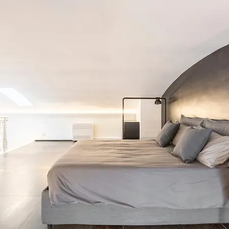 Diaz Novantuno - Luxury Center Apartment Como