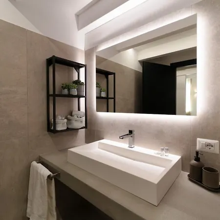 Diaz Novantuno - Luxury Center *