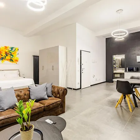 Diaz Novantuno - Luxury Center Όπως