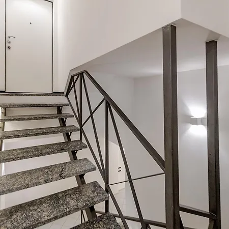 Diaz Novantuno - Luxury Center * Όπως