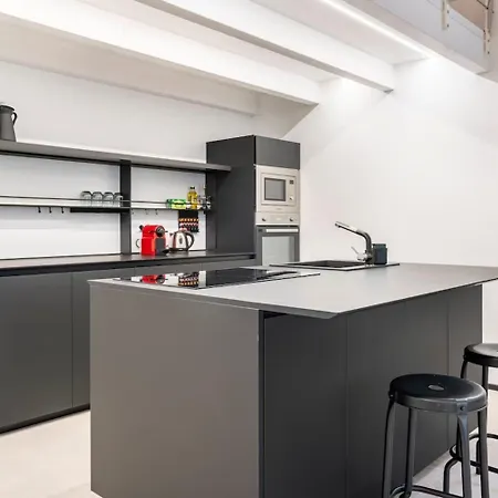 Diaz Novantuno - Luxury Center *