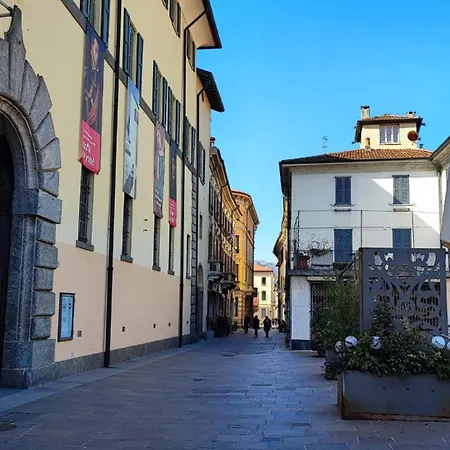 Diaz Novantuno - Luxury Center Como