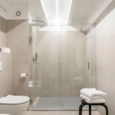 Diaz Novantuno - Luxury Center Como